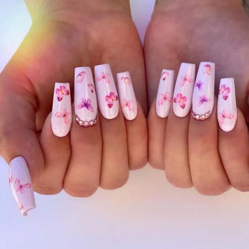 White-and-Pink-Coffin-Nails-2