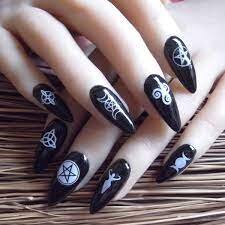 Wicca-Nails-3