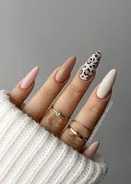 Wild-Animal-Print-Accent-Nails-5