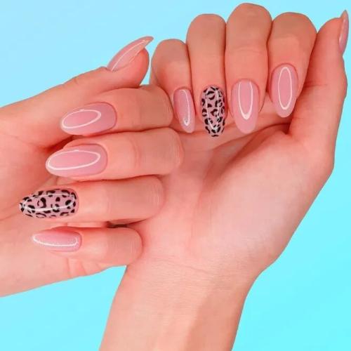 Wild-Animal-Print-on-Almond-Nails-3