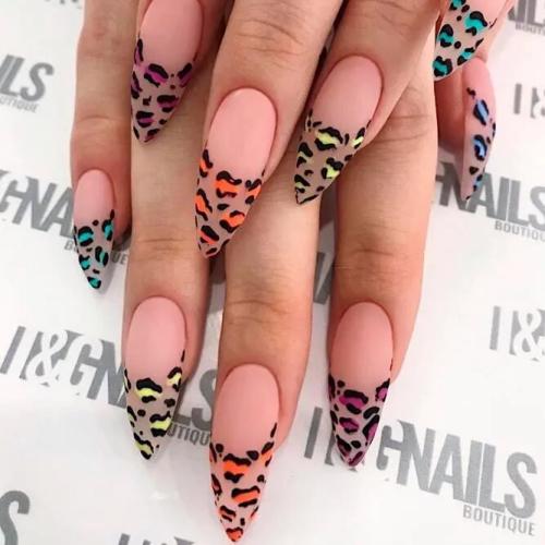 Wild-Animal-Style-For-Pointy-Nails-2