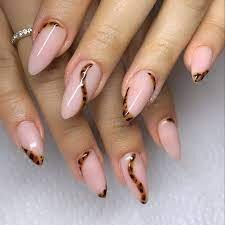 Wild-Animal-Style-For-Pointy-Nails-5