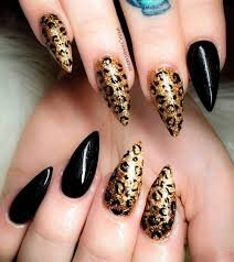 Wild-Animal-Style-For-Pointy-Nails-9