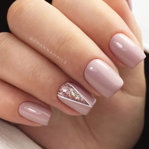 Winter-Nails-Designs-with-Triangles-1