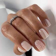 Winter-Nude-Nails-3