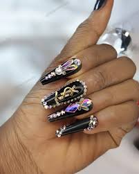 YSL-Luxury-Nail-Art-6