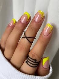 Yellow-French-Manicure-10