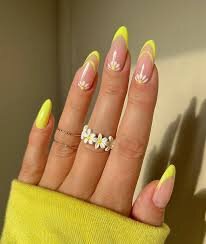 Yellow-French-Manicure-7