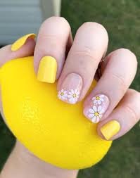 Yellow-Mani-with-Stones-5