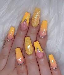 Yellow-Mani-with-Stones-6