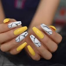 Yellow-Marble-Nails-9