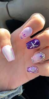 Zodiac-Sign-On-Acrylic-Short-Nails-4