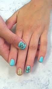 Zodiac-Sign-On-Acrylic-Short-Nails-7