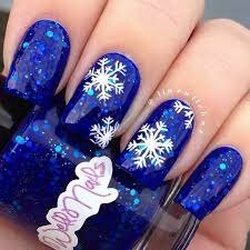 blue-glitter-snowflake-nail-idea-2