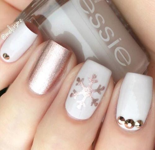 rose-gold-snowflake-Christmas-nails-1